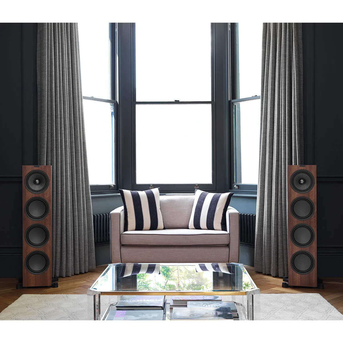 KEF OPEN BOX Q750 Floorstanding Speaker - Each - White-Satisfactory Condition
